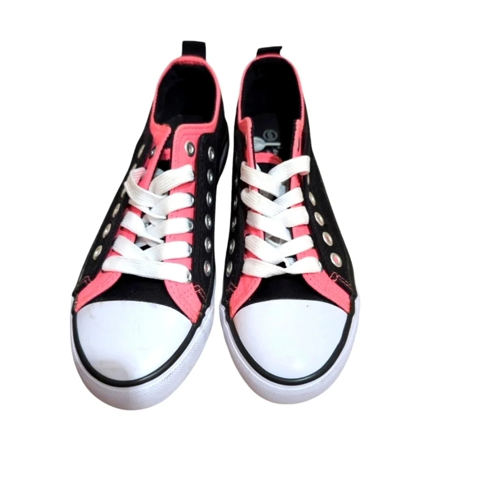 Twisted Woman Canvas KIX Double Upper Lo-Top Sneaker Black/NEONPINK Size 6